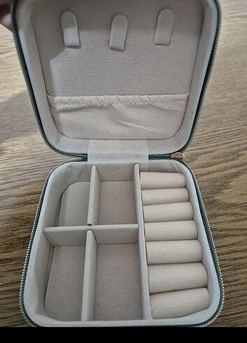 Diğer Kadife takı kutusu