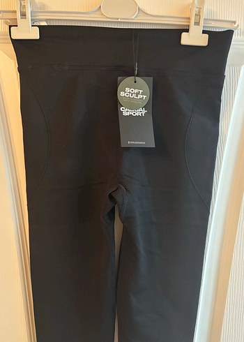 Siyah Midi Spor Kadın Tayt - Görsel 4