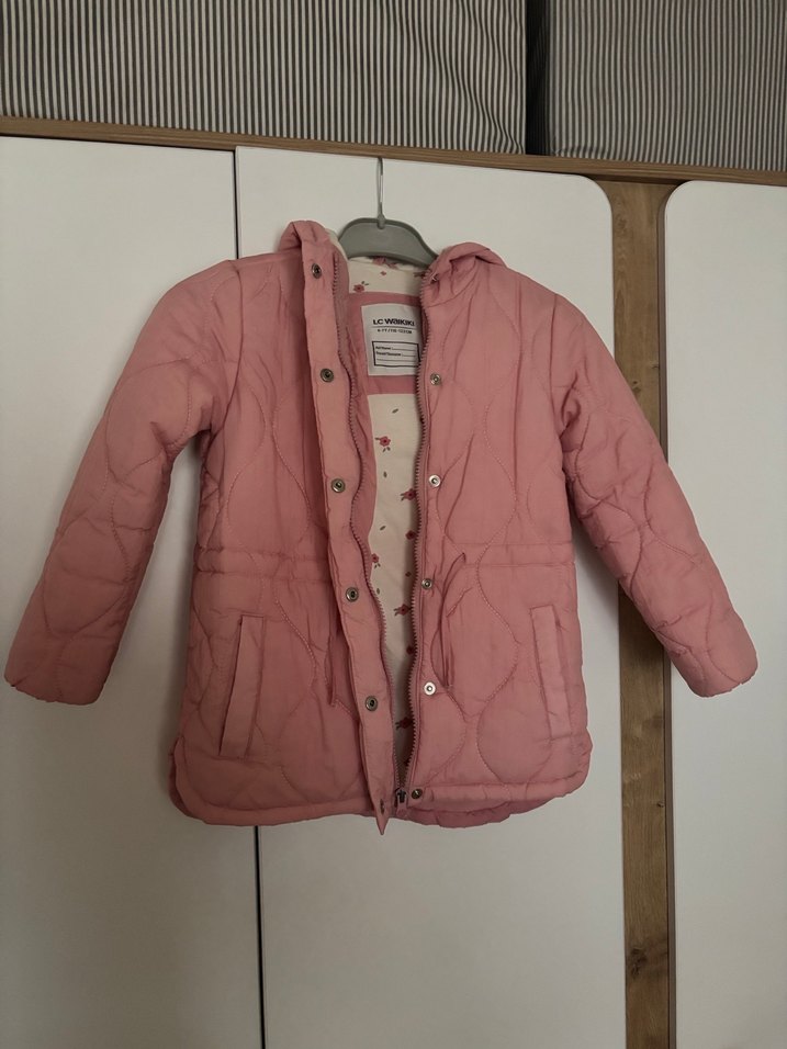 Kız Çocuk Pembe Düğmeli Kapüşonlu Mont - Görsel 2