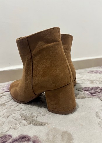 Kahverengi Süet Kadın Topuklu Bot - Görsel 3