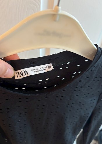 Siyah Dantel Detaylı Uzun Kollu Bluz - Görsel 2