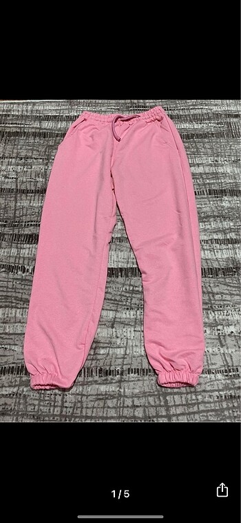 Pembe Eşofman