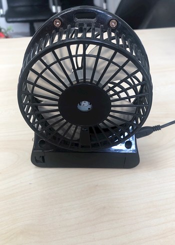Taşınabilir  Siyah Masaüstü Vantilatör - Görsel 3