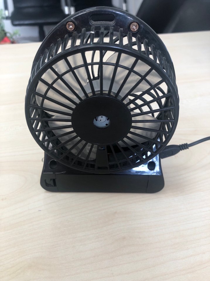 Taşınabilir  Siyah Masaüstü Vantilatör - Görsel 3