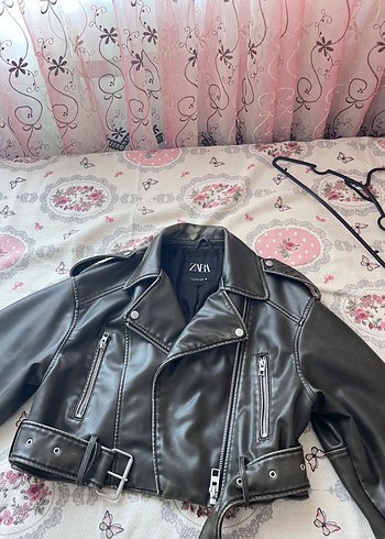 Zara Zara haki deri ceket