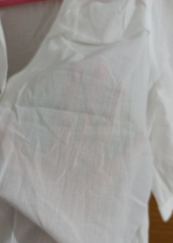 Düğmeli V Yakalı Beyaz Kadın Gömlek - Görsel 4