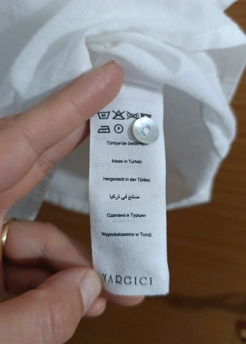 Düğmeli V Yakalı Beyaz Kadın Gömlek - Görsel 3