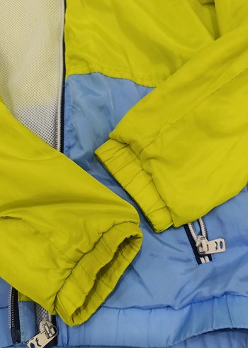 Sarı Mavi Kapüşonlu Erkek Çocuk Yağmurluk - Görsel 3