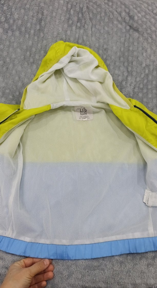 Sarı Mavi Kapüşonlu Erkek Çocuk Yağmurluk - Görsel 4