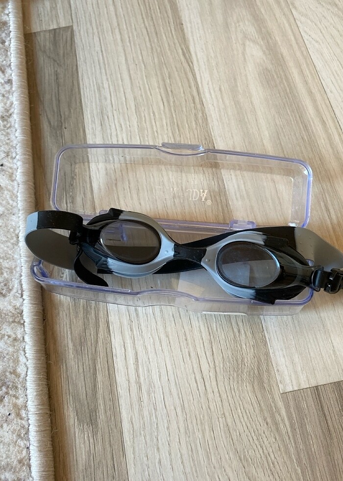 Yüzme gözlüğü - Görsel 4