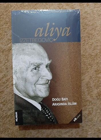 Aliya İzzetbegoviç