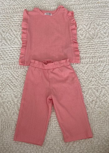 Pembe Fırfırlı Kolsuz Bebek Kıyafet Takımı