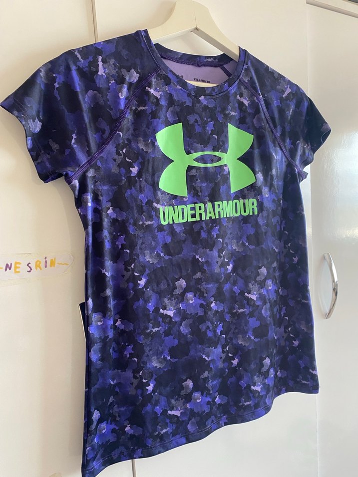 Mor Baskılı Kız Çocuk Tişörtü - Görsel 3