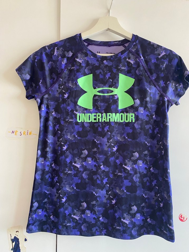 Mor Baskılı Kız Çocuk Tişörtü - Görsel 2