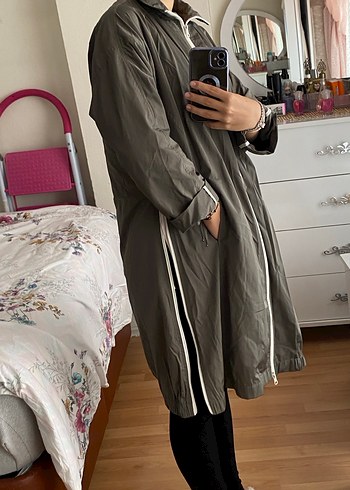 Gri Uzun Fermuarlı Kadın Trençkot - Görsel 3