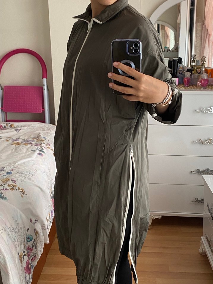 Gri Uzun Fermuarlı Kadın Trençkot - Görsel 4