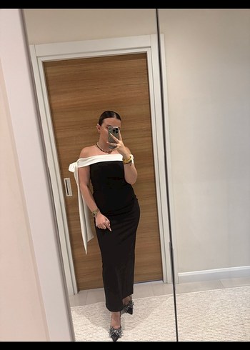 Trendyol & Milla Siyah Drapeli Uzun Abiye Elbise