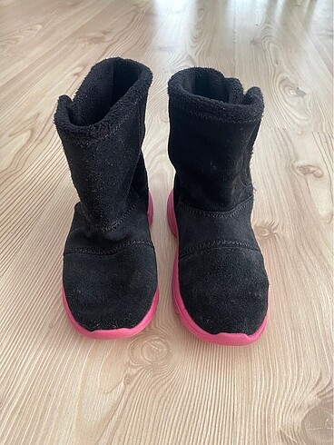 NIKE süet bot 26,5