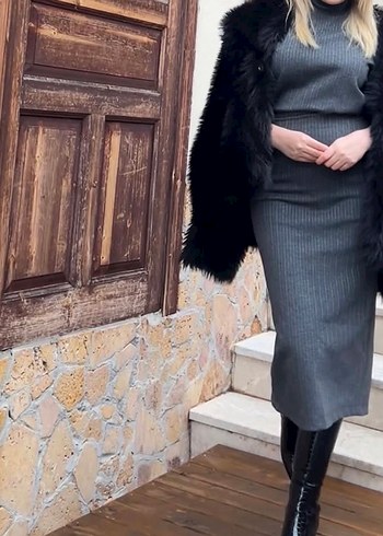 Gri Yüksek Yakalı Kadın Kalem Elbise - Görsel 3