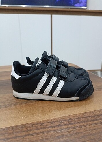 26 Beden Adidas ayakkabı 