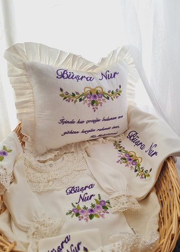 İsme özel nakışlı bebek setleri