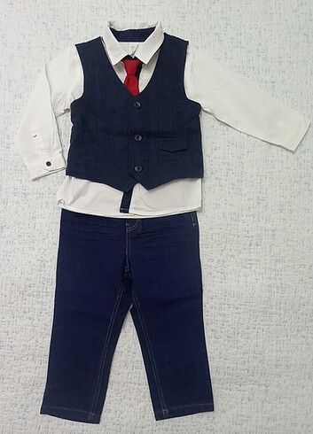 Baby Clup takım elbise yelekli 92 cm.