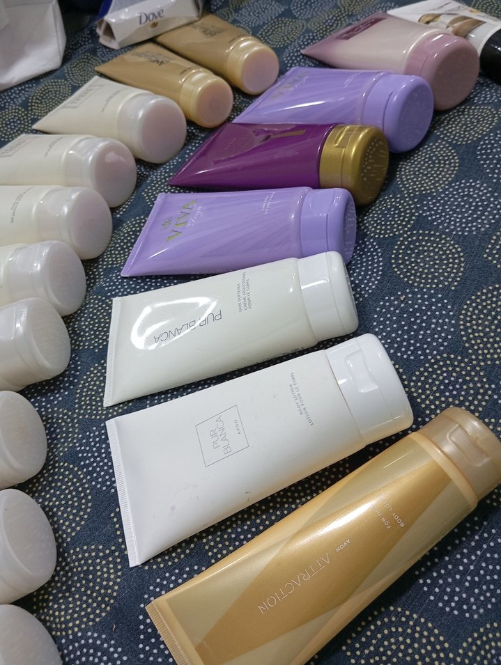 Çeşitli Vücut Kremleri Seti - Görsel 2