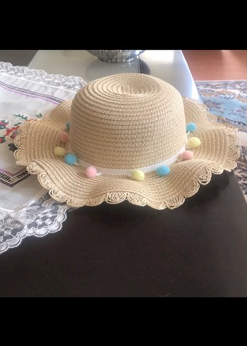 2-3 Yaş, 20 cm Beden Beyaz Fırfırlı Bohem Kadın Şapka