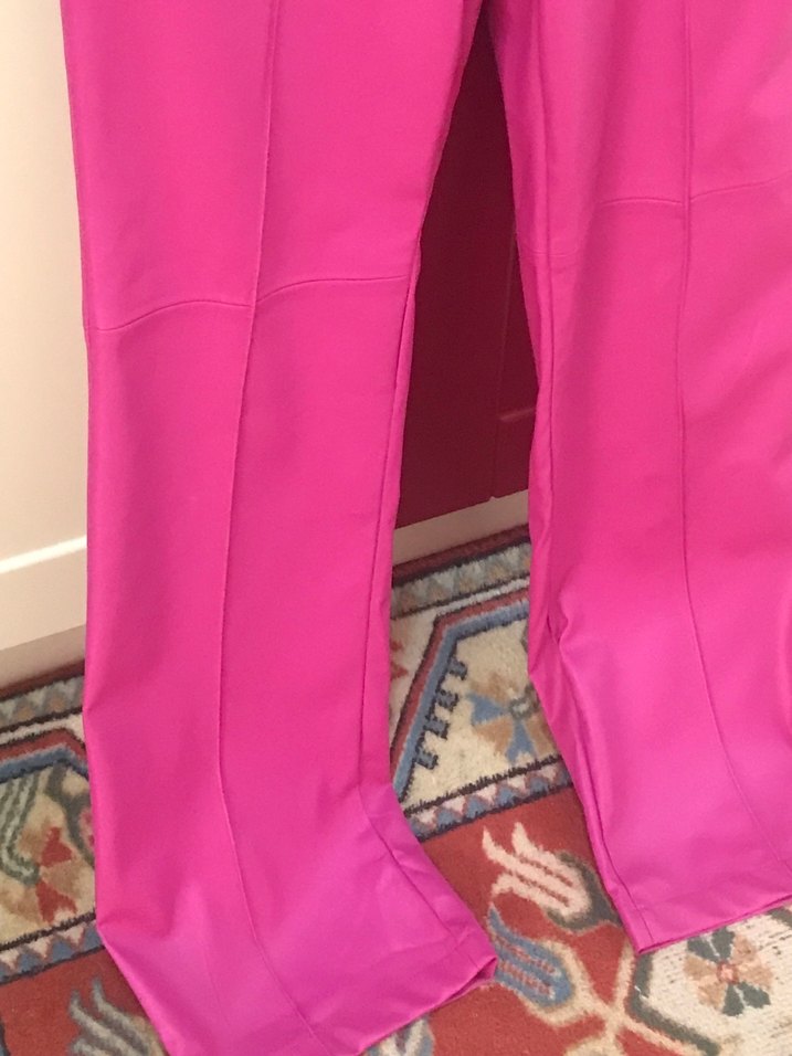 Pembe deri görünümlü bol paça pantolon - Görsel 5