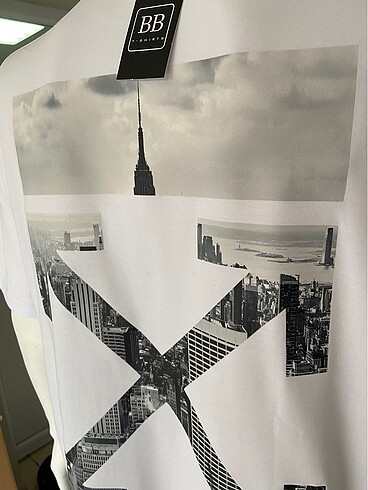 l Beden Off white baskılı Thişört