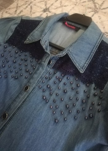 Uzun Mavi Kadın Kot Ceket Nakışlı - Görsel 4