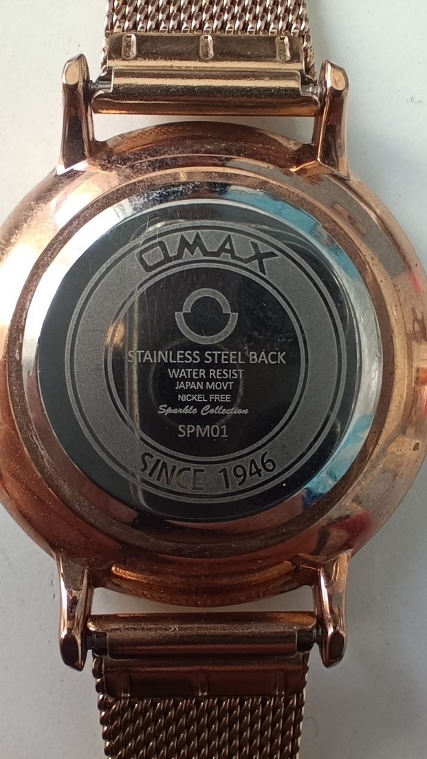 hiç kullanılmamış Pembe Altın renkli taşlı Kadın Kol Saati - Görsel 4