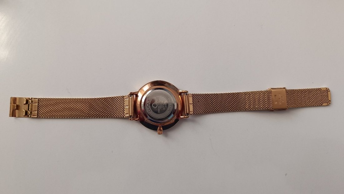 hiç kullanılmamış Pembe Altın renkli taşlı Kadın Kol Saati - Görsel 2