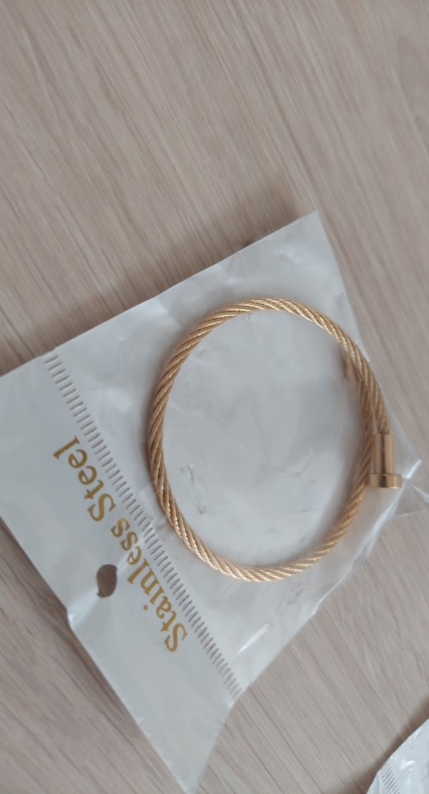 Çelik Altin Renk Elastik Kadın Bileklik - Görsel 3