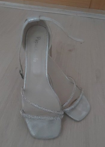 Gri parlak Tokalı Stiletto Kadın Ayakkabı - Görsel 2