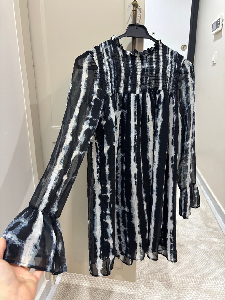 Uzun Kollu Fırfırlı Elbise - Görsel 2