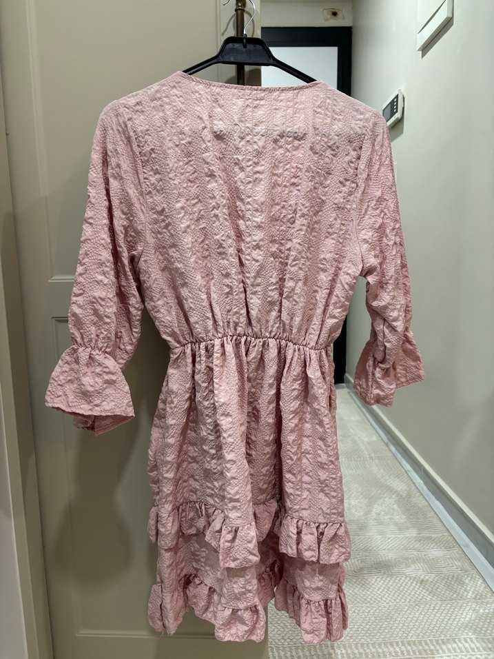Pembe Fırfırlı Elbise - Görsel 4