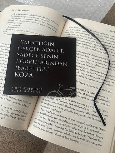  Beden Renk Sokak nöbetçileri - Aslı Arslan