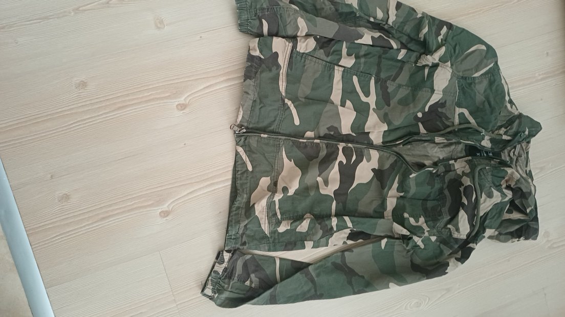 Erkek Kamuflaj Desenli Düğmeli Yağmurluk - Görsel 3