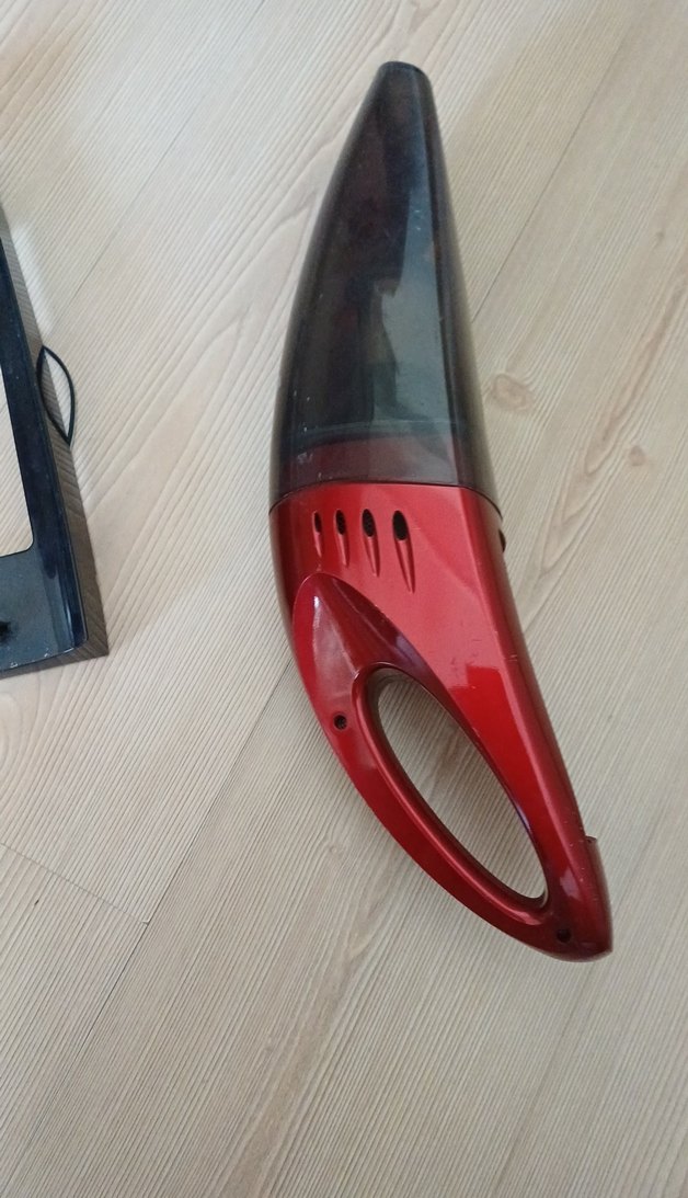 Kablolu Kırmızı El Süpürgesi - Görsel 3