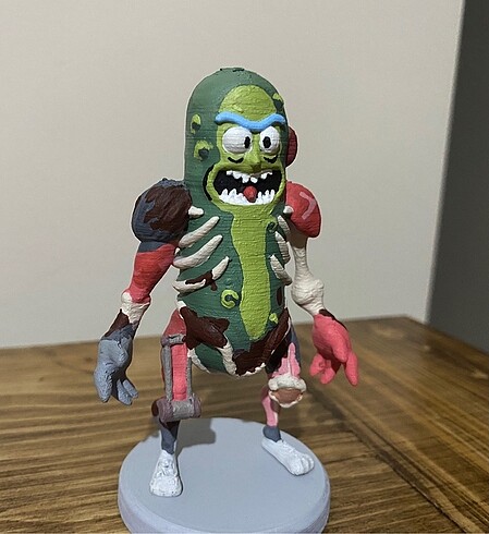 Beden Pickle Rick figür