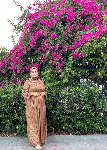 44 Beden Parlak Camel Renkli pullu Uzun Elbise