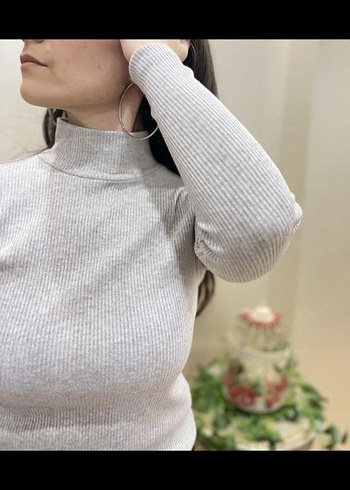 xl Beden siyah Renk 4 adet yarım boğazlı badi