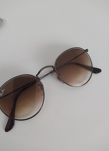 Ray-Ban Güneş gözlüğü