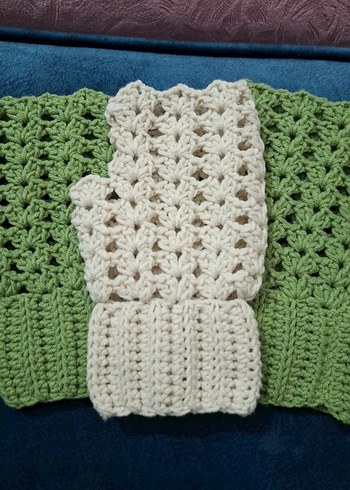 Dantel Detaylı Beyaz Örgü Kadın Eldiven - Görsel 2