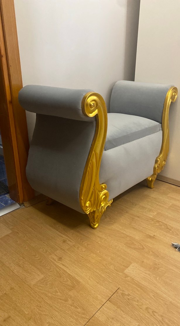 Altın Detaylı Gri Çocuk Koltuğu - Görsel 2