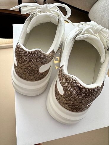 36 Beden Guess ayakkabı