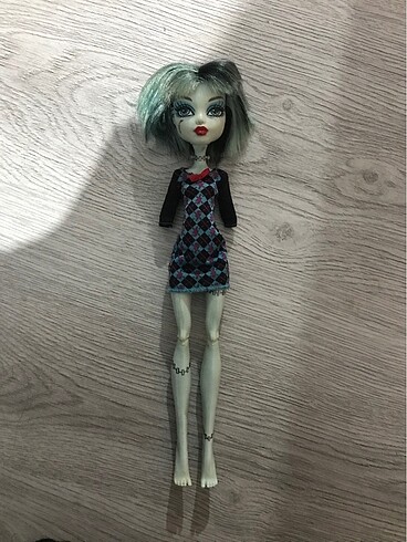 monster high frenkie bebek