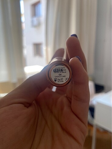 Beden Renk Golden Rose Glow Kiss Tinted Lip Balm SPF 15