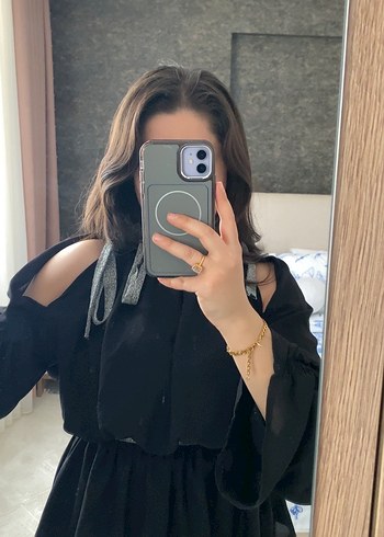 Siyah Kayık Yaka Kemerli Uzun Kollu Bluz - Görsel 5